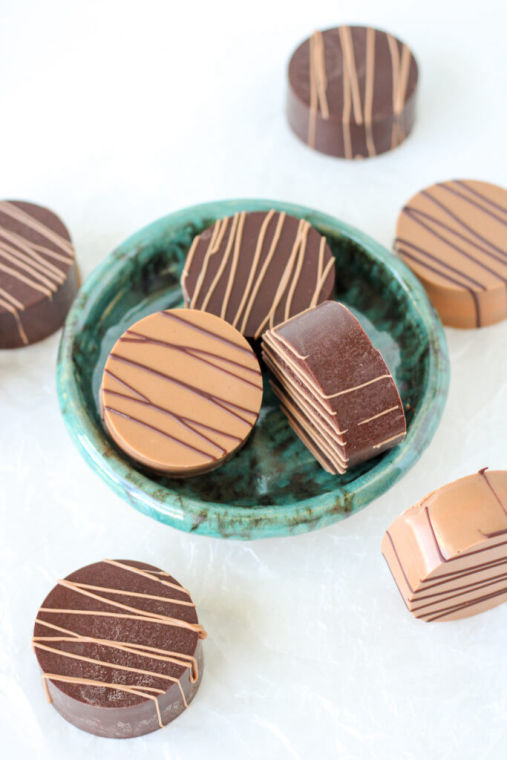 Dipped oreos by Sweet Elevation Bakery