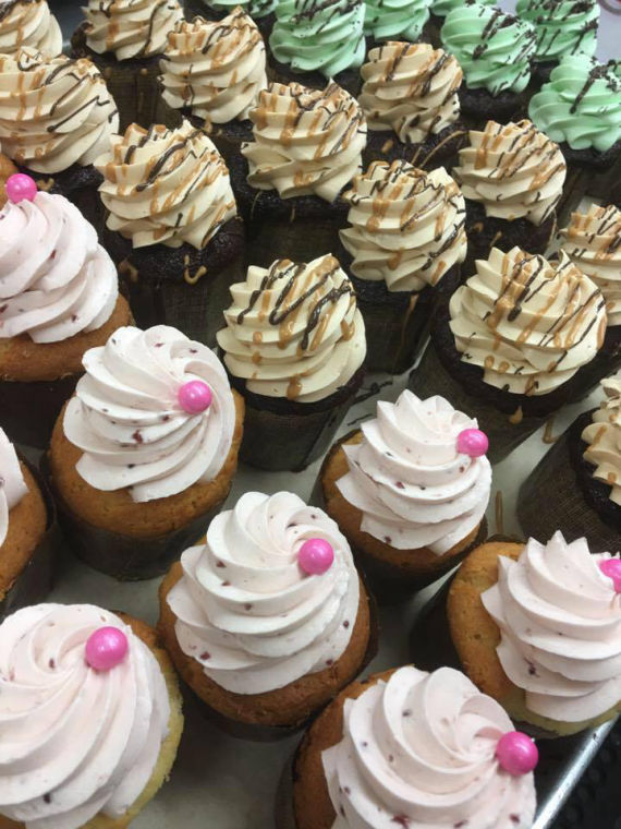 Mini cupcakes by Sweet Elevation Bakery